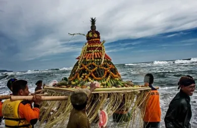 Perabot Cilacap yang Membangun Tradisi Rumah Bahagia